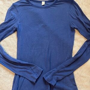 Lululemon womens ribbed super soft long sleeve top size 4